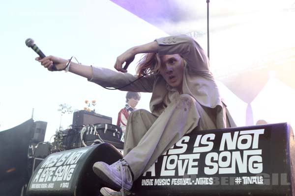 FOXYGEN - 2015-05-31 - NIMES - Grande Scene Flamingo - Sam France - Jonathan Rado